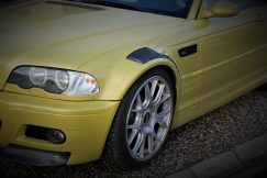 LIGHTWEIGHT VENTED FENDER M3 E46 