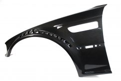 Aleta Delantera carbono BMW M3 E46 Ventiladas